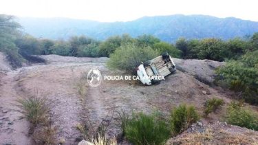 Volcó un automóvil en Pomán: dos heridos