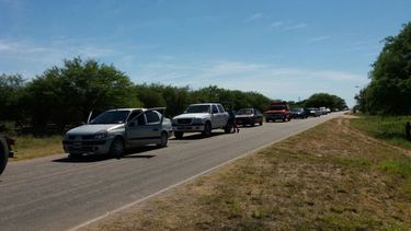 Vecinos cortan la ruta en reclamo de insumos, energía y agua