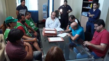 Compás de espera en el conflicto de Recreo