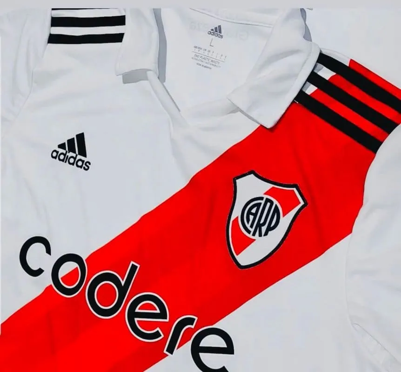 Remera alternativa de online river