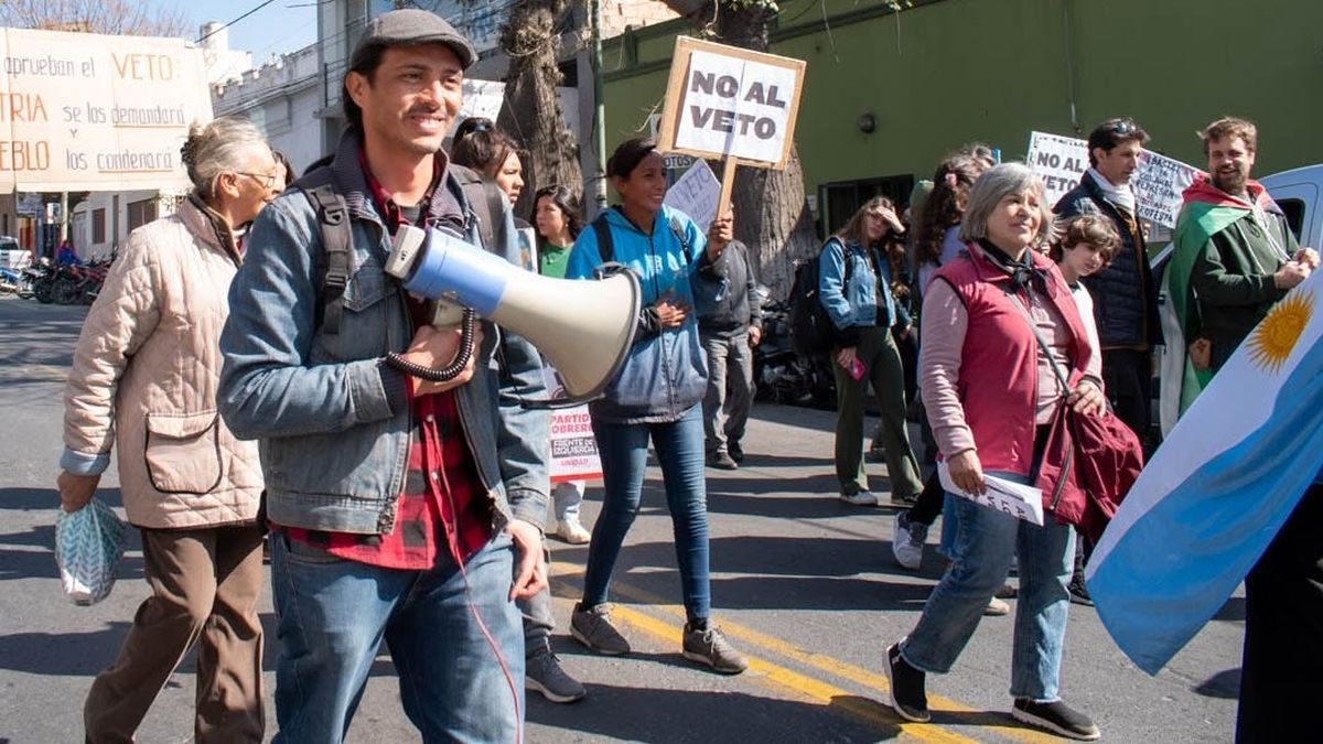"No sepa tu mano izquierda..."