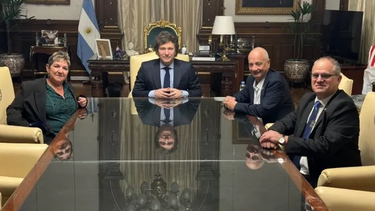 javier milei recibio a dos argentinos que fueron secuestrados por hamas