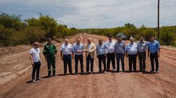 Jalil recorrió la obra de pavimentación del acceso al Dique de Ipizca Jalil recorrió la obra de pavimentación del acceso al Dique de Ipizca