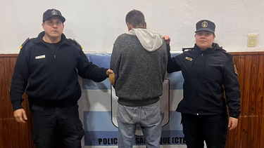 Violó la perimetral, causó un incendio y mató a una joven