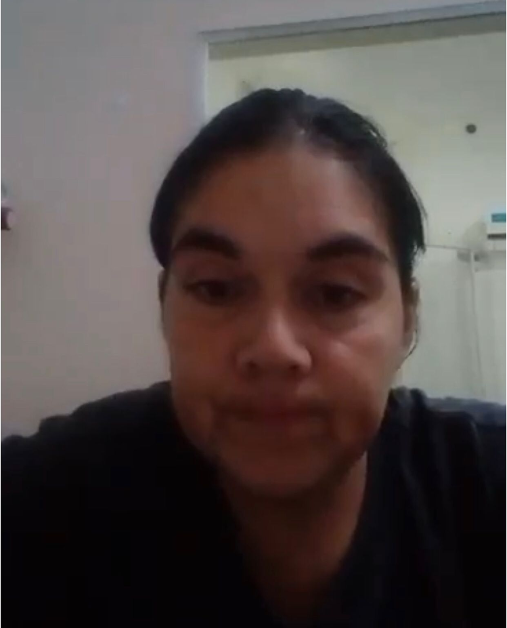 La madre de la pequeña realizó un video en el cual reclama a su obra social