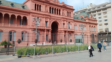 Oficial: prohíben el ingreso a cargos públicos por vínculo familiar