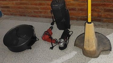 hallazgo de objetos abandonados en un baldio de la zona sur capitalina