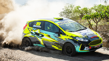 el piloto chumbichano  tomas vega protagonista en catamarca y la rioja