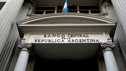 El Banco Central vendió 196 millones de dólares y las reservas se hundieron casi 1.500 millones en una semana