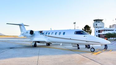 Nuevos cuestionamientos por un viaje del avión sanitario.&nbsp;
