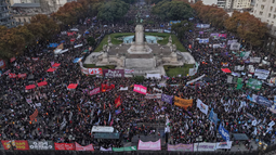 Masivas movilizaciones en todo el país en contra de la violencia de género Masivas movilizaciones en todo el país en contra de la violencia de género