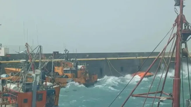 santa cruz: tres barcos pesqueros se hundieron por el grave temporal