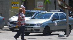 En alerta roja. Buenos Aires, La Pampa, Río Negro, Neuquén, Mendoza, San Luis, San Juan, La Rioja y Catamarca.