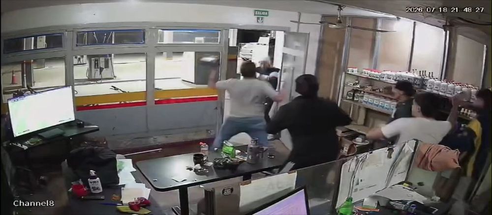 Investigan un intento de robo en una estación de servicio en Los Altos