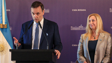 adorni anuncio que el gobierno denuncio una operacion ilegal por filtracion de los audios de karina milei