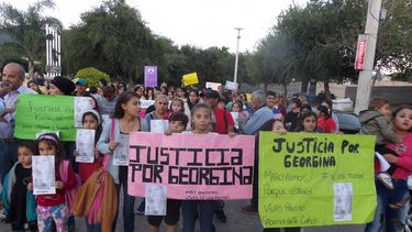 multitudinaria marcha para pedir justicia por georgina en fme
