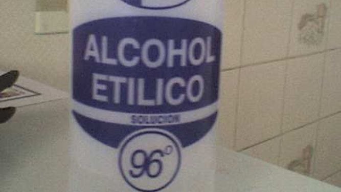 Hombre roció con alcohol a su mujer y quiso prenderle fuego