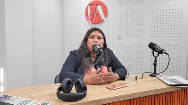 sostenemos nuestros ideales porque somos independientes de todos los gobiernos