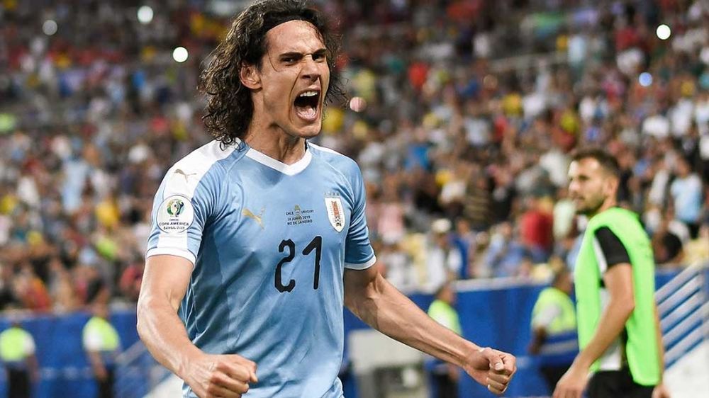 cavani uruguay.jpg