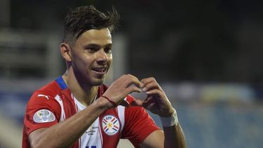 un competidor para boca por el fichaje de angel romero
