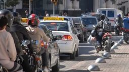Crece la circulación de motos en la Capital: el uso se disparó un 60% más este año Crece la circulación de motos en la Capital: el uso se disparó un 60% más este año