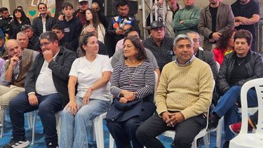 Corpacci acompaño a Zenteno en la presentación