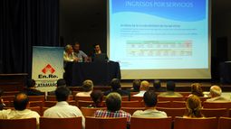El ENRE autorizó un aumento del 209% para agua y cloacas