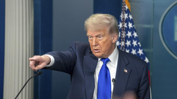 Trump reactiva la Doctrina Monroe y quiere a la región de rodillas
