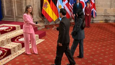 messi fue recibido por la princesa leonor antes de la gala en espana
