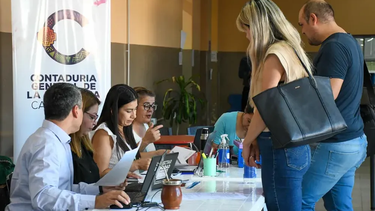 Trabajo dio de baja a 279 docentes y responsabilizó a Educación