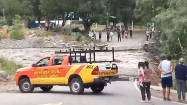 Creció el Río El Tala y dejó aislado al Camping Municipal