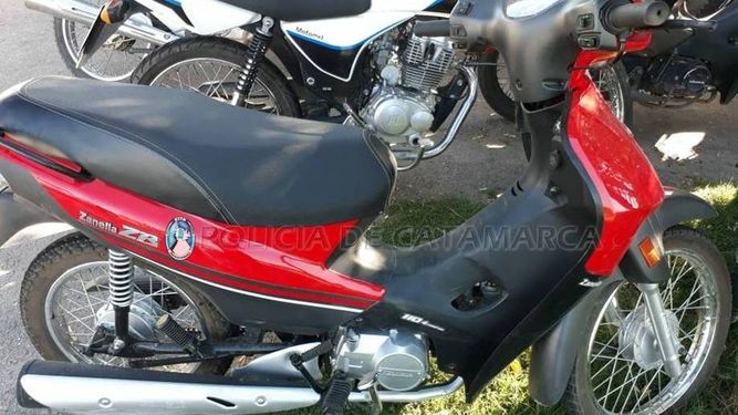 Lo detuvieron en estado de ebriedad y con una moto requerida por la justicia