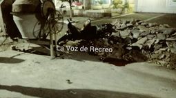 Grave accidente: chocó en moto con una máquina hormigonera