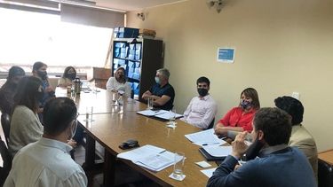 Opositores escucharon planteos de los IES