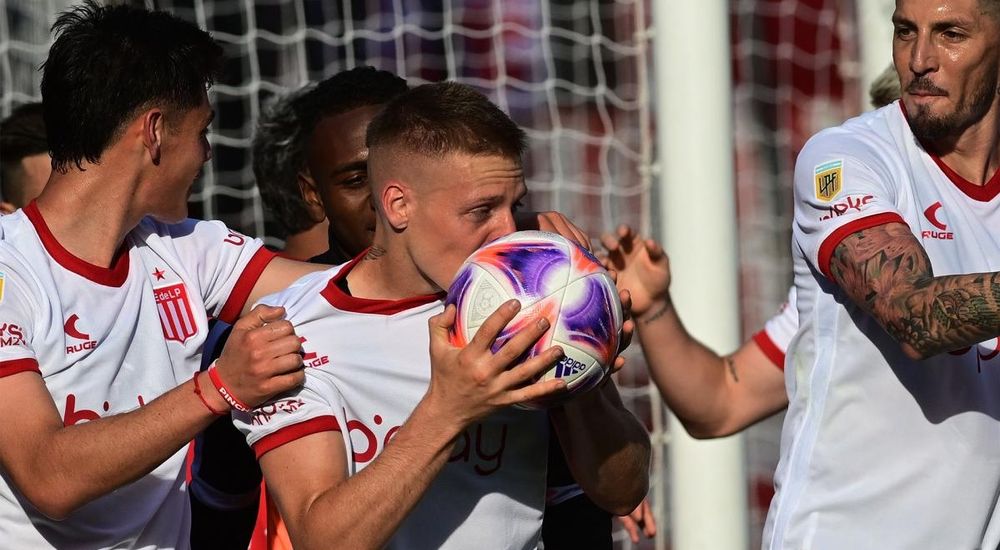 En semifinales. Estudiantes eliminó a Huracán y ya está entre los cuatro mejores de la copa.