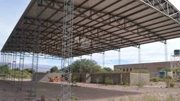 Inconclusa. En los registros, la obra del playón municipal de Fiambalá figura como ejecutada y terminada.