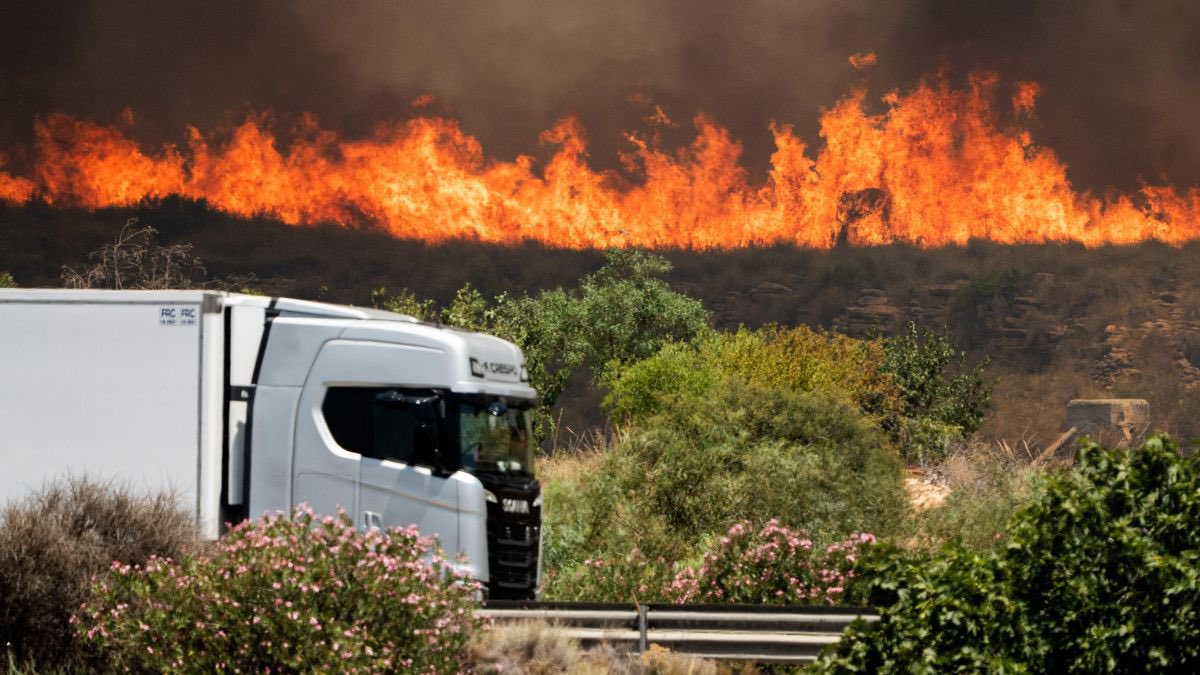 Voraz incendio forestal en España: hay doce muertos y buscan a veinte desaparecidos