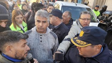 Enfrentamiento entre policías y municipales