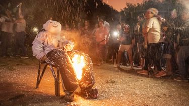 Folclore y quema del pujllay en la Chaya de Los Galleguillo