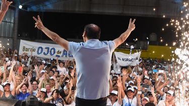 Celebraciones. Luego del PJ, Saadi celebró el triunfo en la capital con su dirigencia en el Club Juventud.