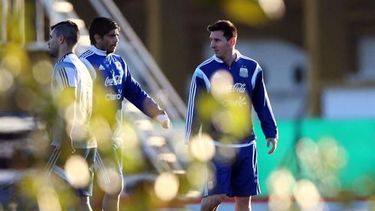como seleccion en la neblina: con misterio, la argentina se entreno por segundo dia en ezeiza