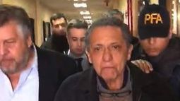 Centeno admitió que quemó los cuadernos