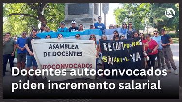 Docentes autoconvocados se manifestaron