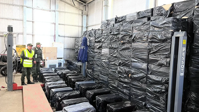 La Aduana destruyó 4 millones de cigarrillos falsificados