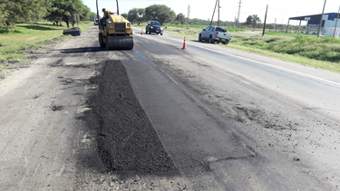 por trabajos de bacheo, transitar con precaucion por rnn 38