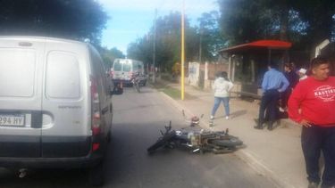 Dos heridos tras el choque de una moto y una camioneta