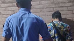 Un hombre fue aprehendido acusado de intentar ingresar por la fuerza a la casa de su pareja Un hombre fue aprehendido acusado de intentar ingresar por la fuerza a la casa de su pareja