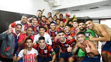 san lorenzo de alem igualo en santiago y avanzo