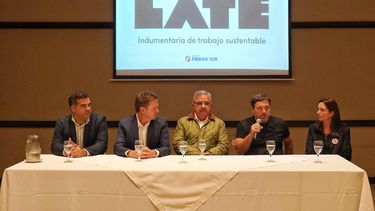 Presentación. Las prendas fueron exhibidas en el acto de lanzamiento.