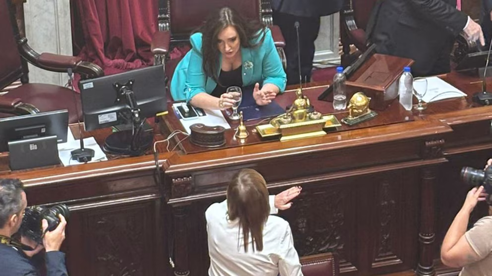 El momento del cruce entre Villarruel y Bullrich sobre el final de la sesión en el Senado.